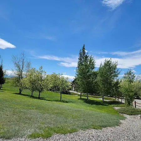 Mountain View Home On 2 Acres Bozeman Exterior photo