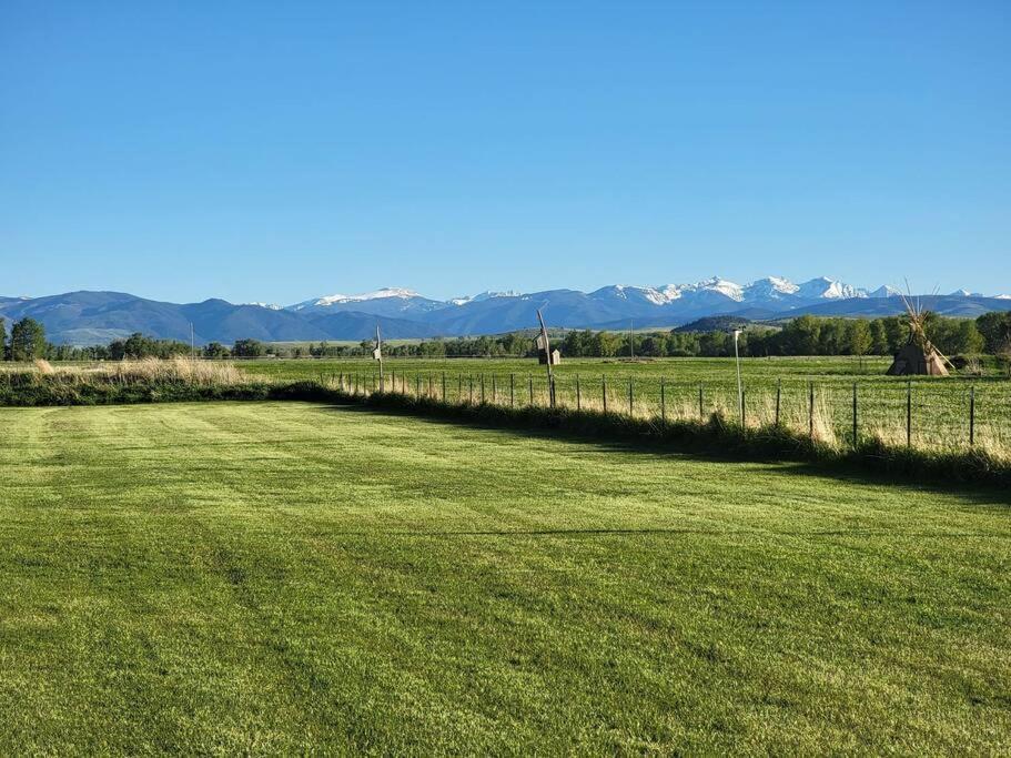 Mountain View On 2 Acres *